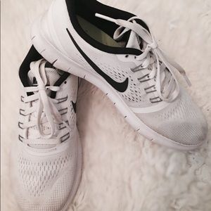 Nike free run shoes